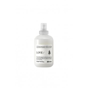 LOVE Curl Dalgalı Ve Kıvırcık Saçlar İçin Nemlendirici Isı Koruyucu Süt 250 ML