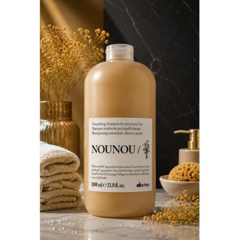 Nounou Yıpranmış Saçlar için Besleyici-Onarıcı Şampuan 1000 ML